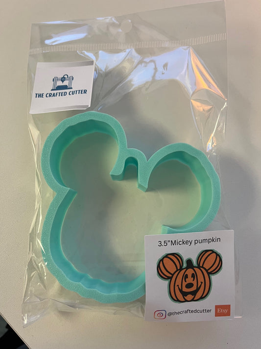 Mickey Pumpkin Crafted Cutter